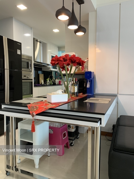 1 Canberra (D27), Condominium #206427581
